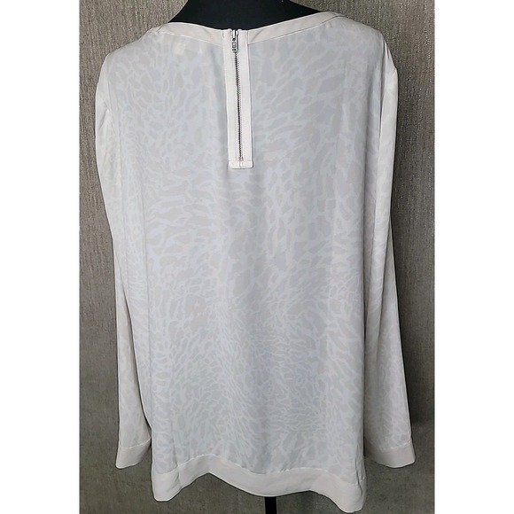 Ann Taylor Loft Giraffe Print Long Sleeve Flowy Dressy Blouse Women's XL - Picture 5 of 8